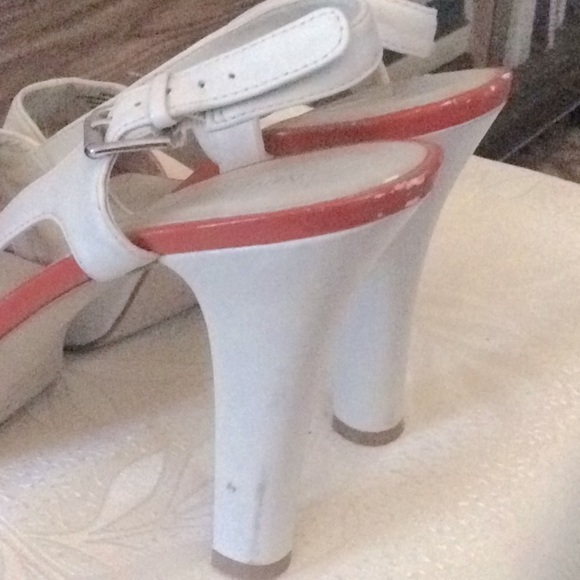 FREE IN U BUNDLE Orange/cream shoesSIZE 8.5 - Picture 2 of 9